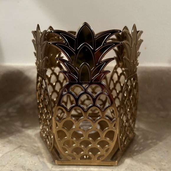 Bath and Body Works Pineapple Gold Candle Holder - Picture 2 of 4